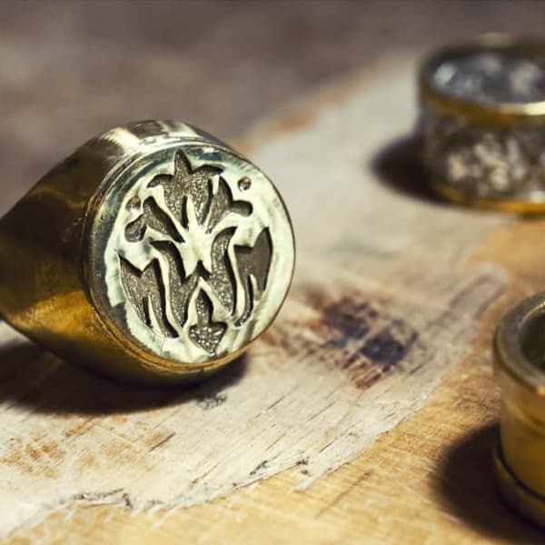 family crest signet ring