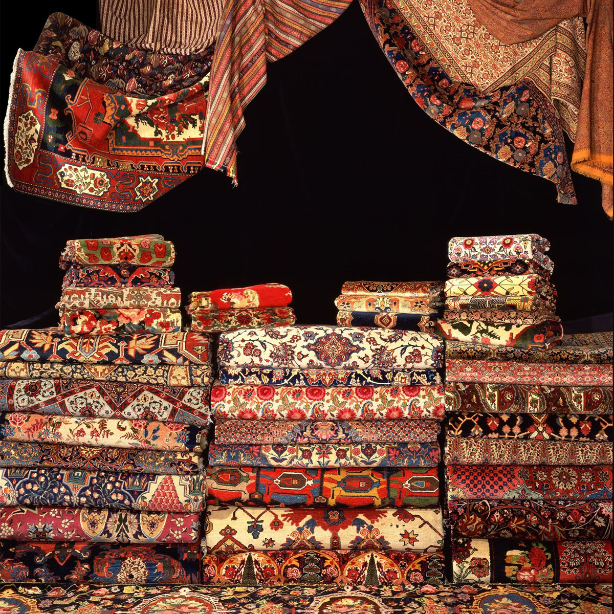 Essie Carpets - Fine Persian Rugs