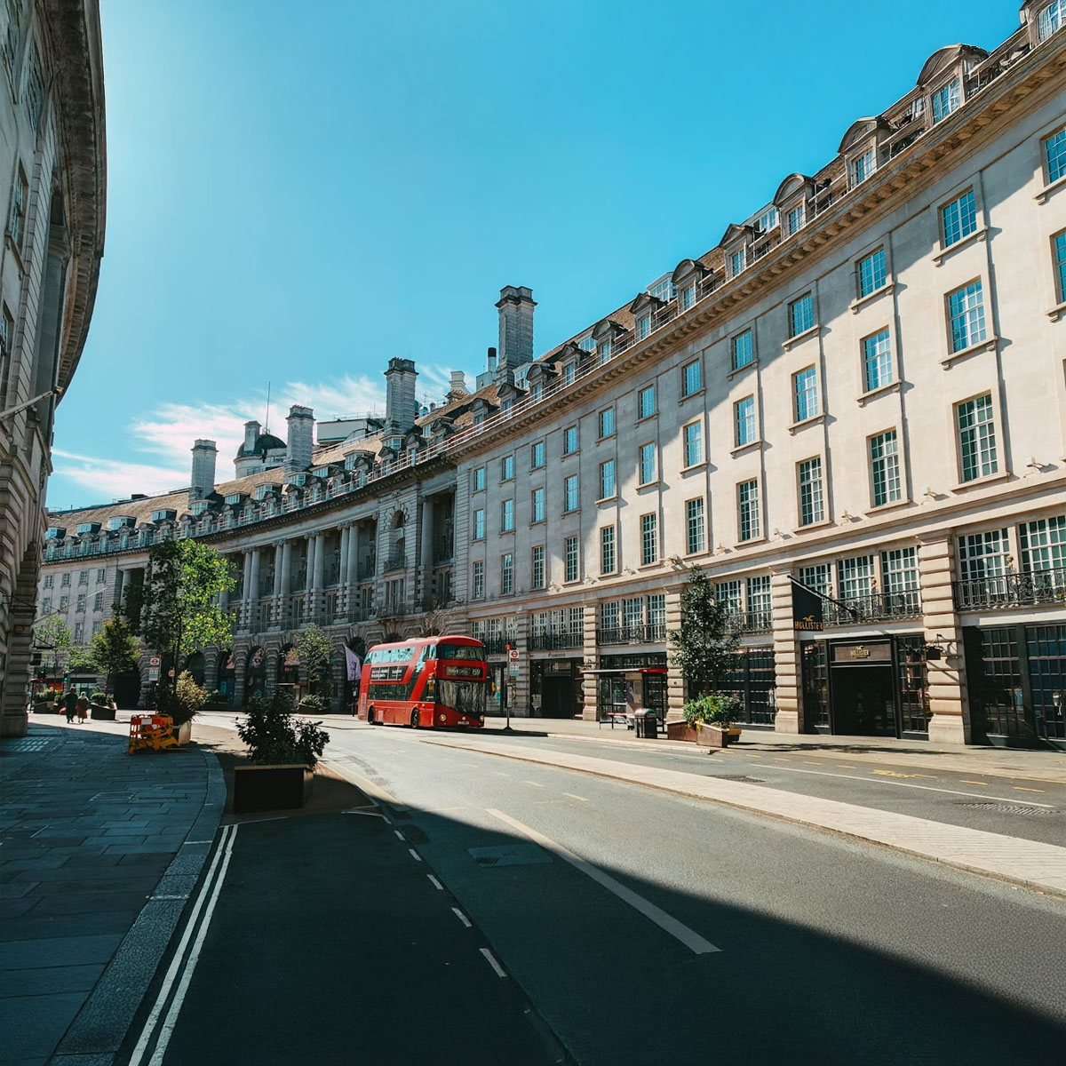 luxury afternoon in Mayfair, summer in Mayfair, stylish Mayfair experiences