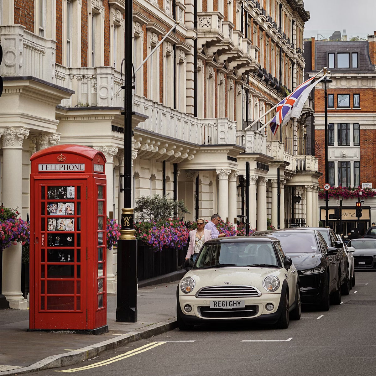Mayfair on a budget, cheap things to do in Mayfair, affordable luxury Mayfair
